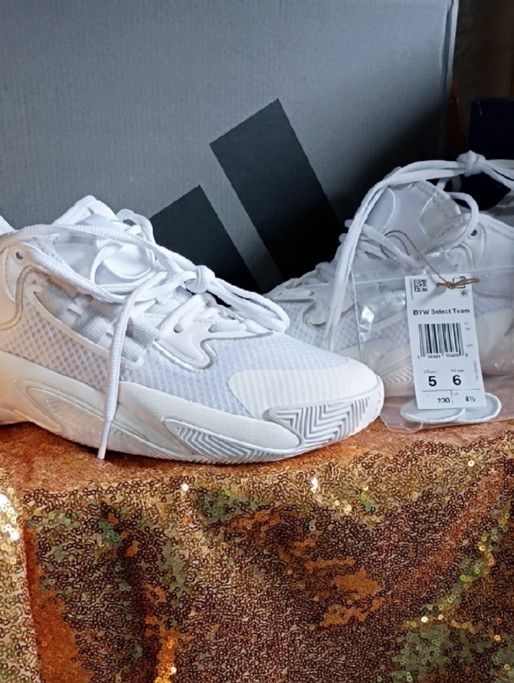 White BYW Select Team Athletic Sneakers M 5 W 6